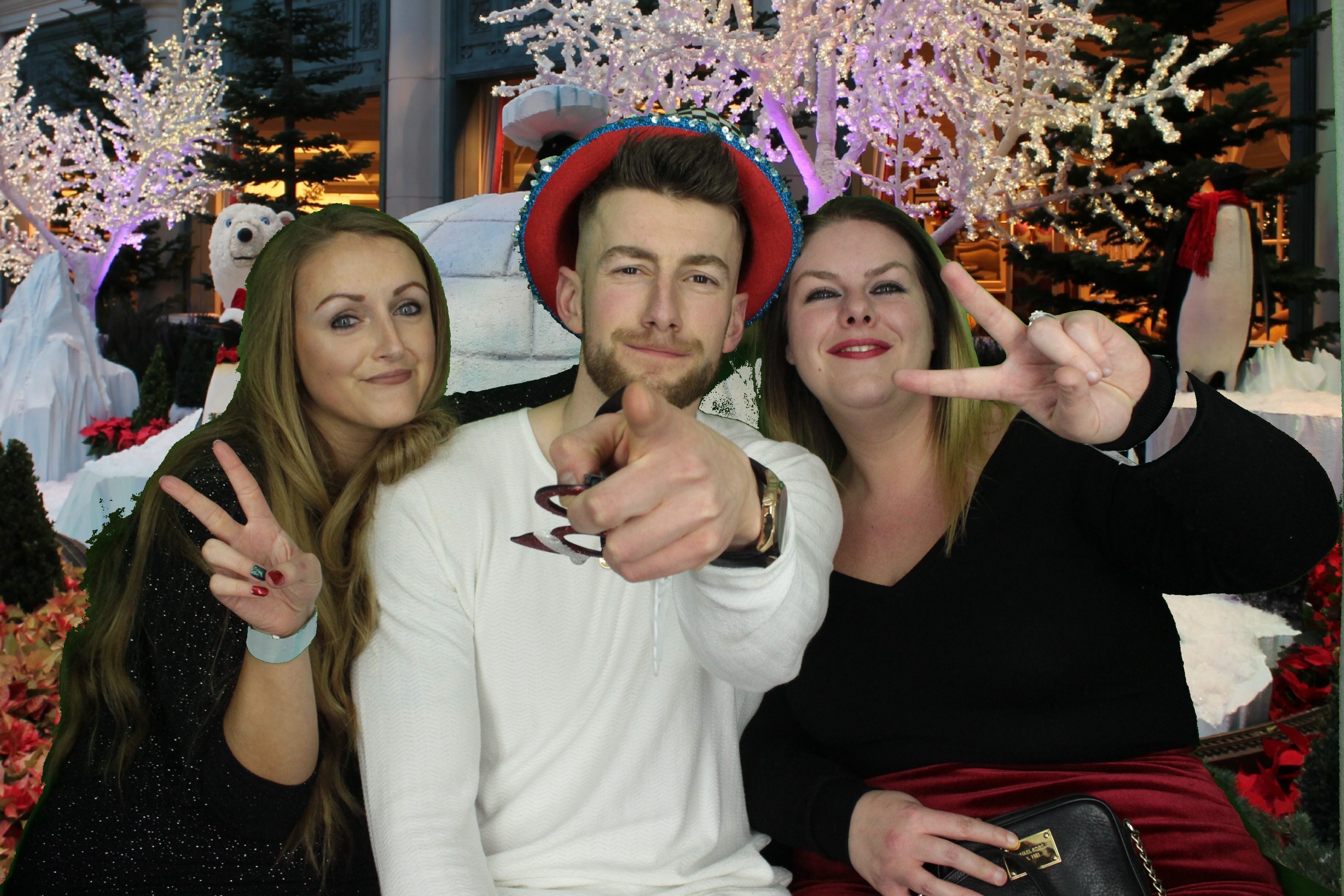 One Line Christmas Party | View more photos from the event at gallery.myphotoboothexperience.co.uk/u/MyPhotoBoothExperienceLtd/One-Line-Christmas-Party